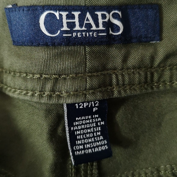 NWT Chaps Women's 3/4 Cargo, Petite Size 12, Military Green w/ pockets, straight - Picture 8 of 8
